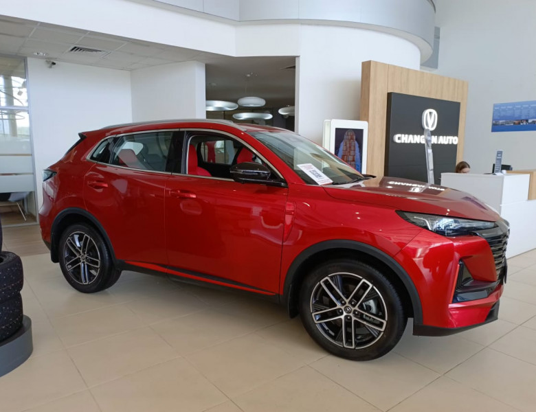 Changan Uni-S  1.5T 7DCT Tech