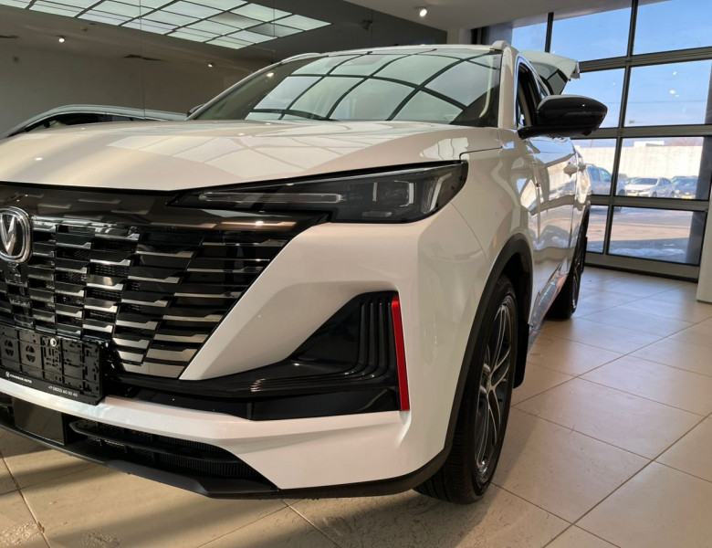 Changan Uni-S  1.5T 7DCT Tech