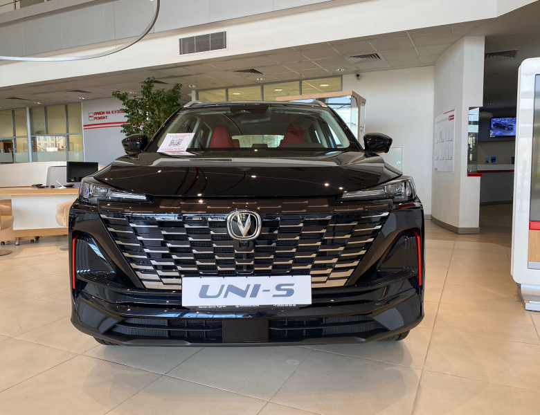 Changan Uni-S  1.5T 7DCT Tech